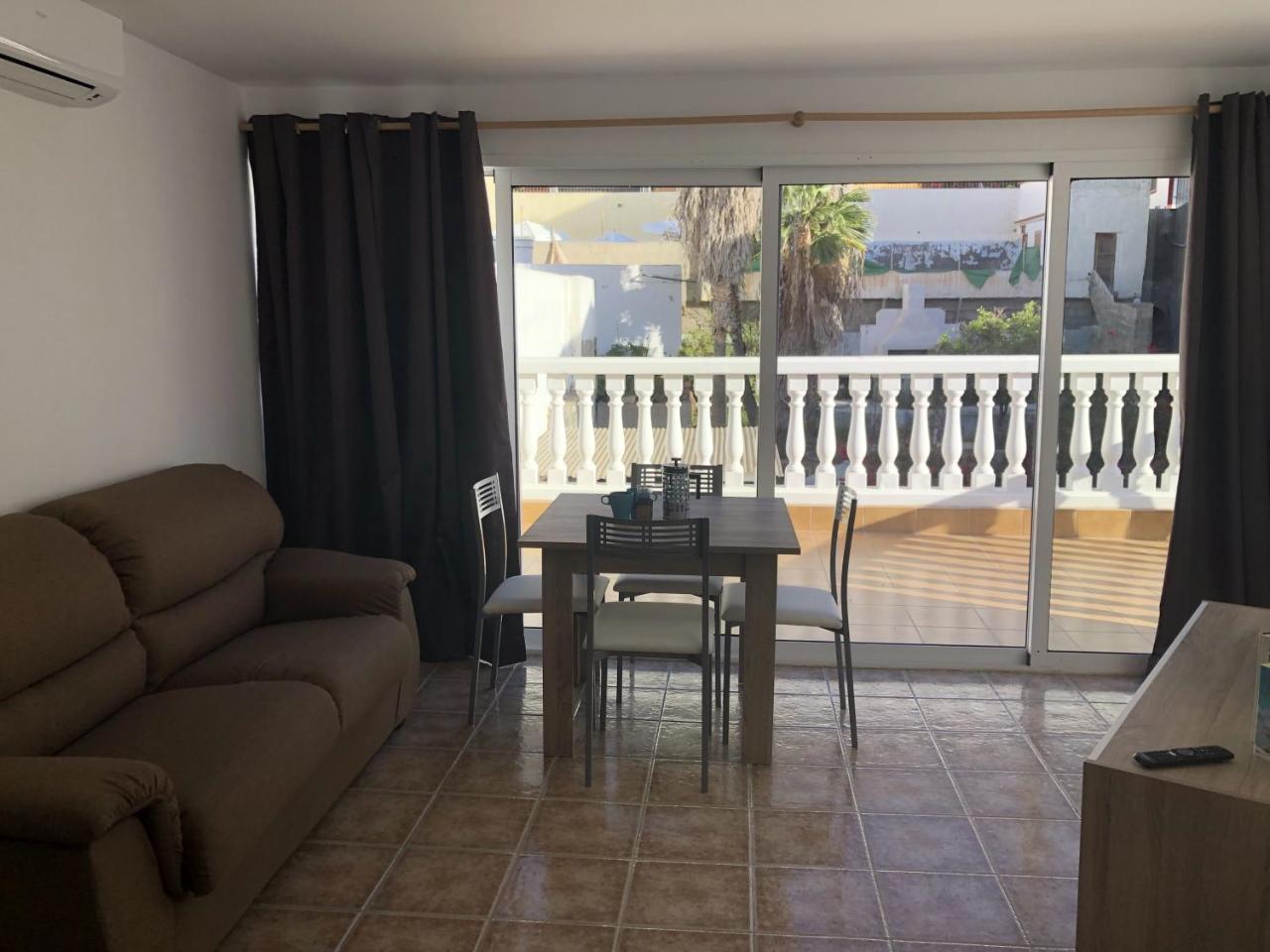 Apartamentos Acoran Mogan Exterior photo